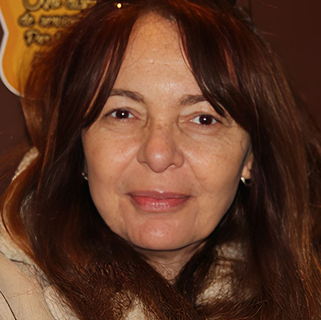 Dra. Reyes Velázquez Martínez